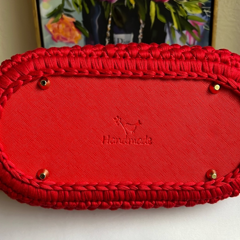 Hand Crafted Top Handle Shoulder Bag - Picture 11 of 17